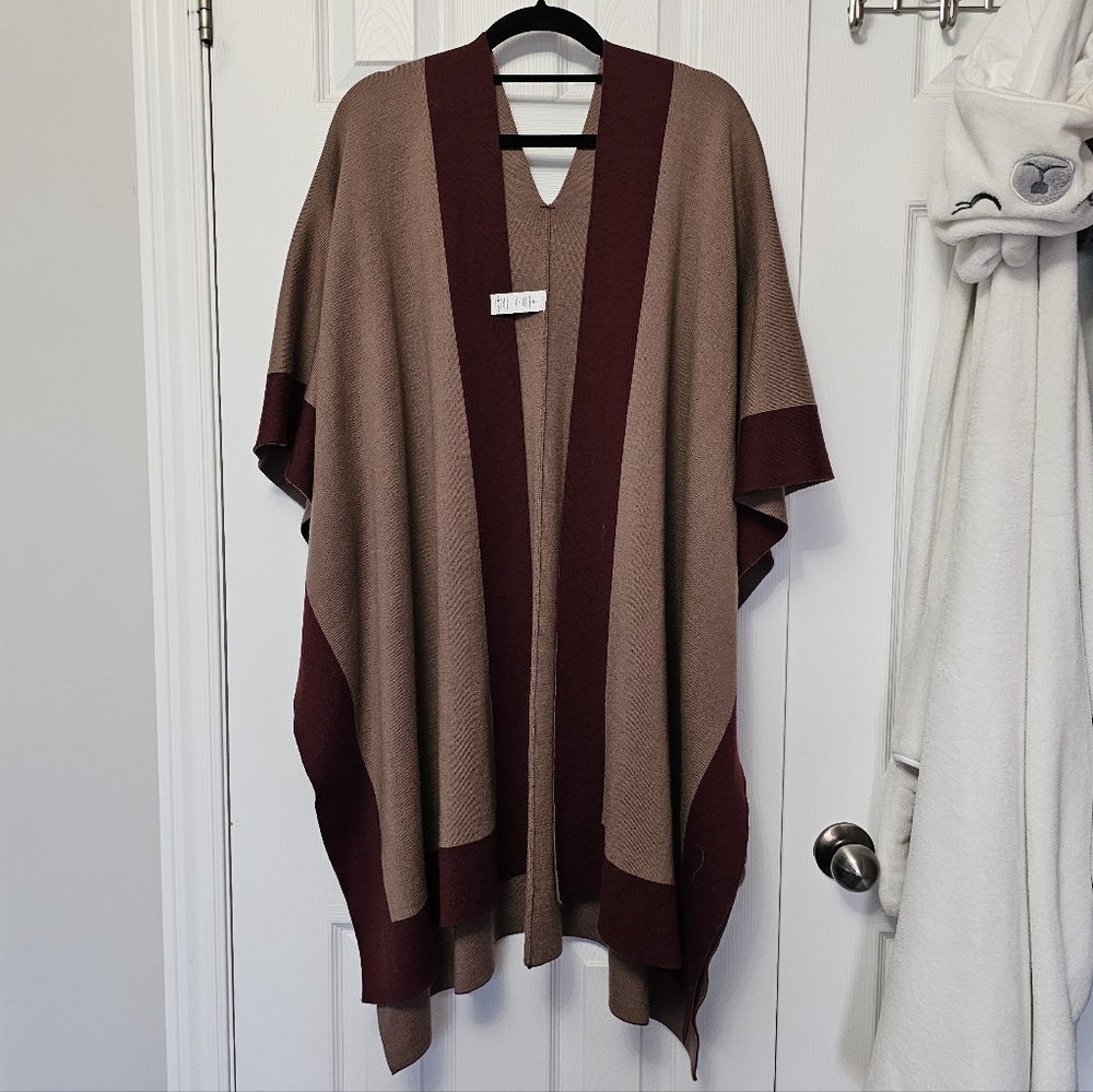 Lululemon Bundle Up Wrap - Ruby & Taupe
